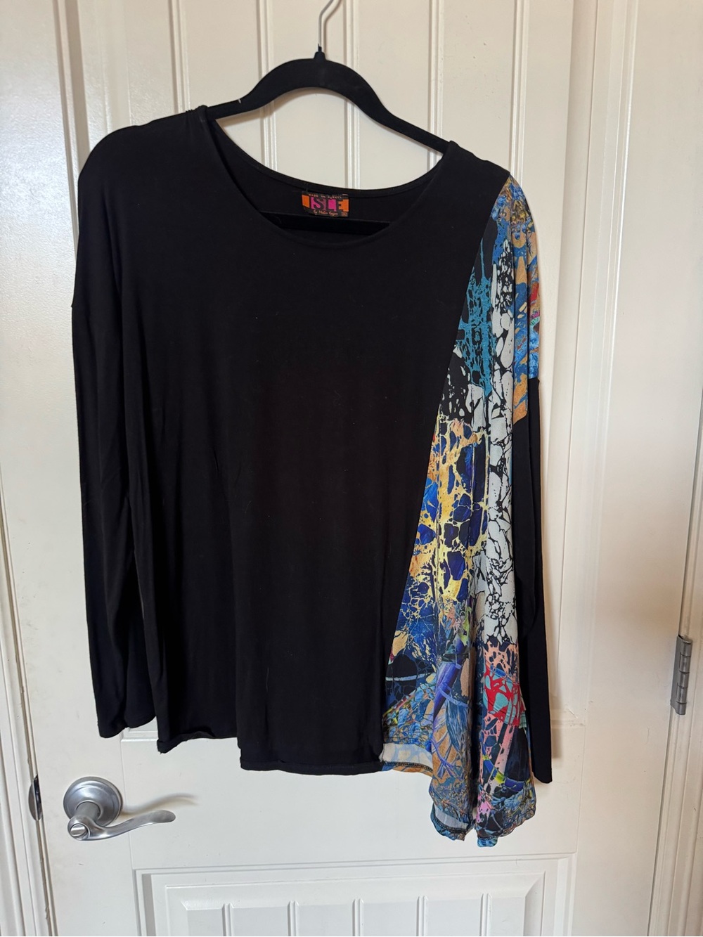 Black Long-Sleeve Tee with Multicolor Printed Accent Sleeve